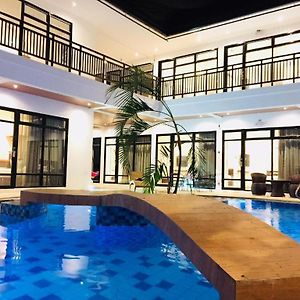 White Breeze Palawan Boutique Hotel